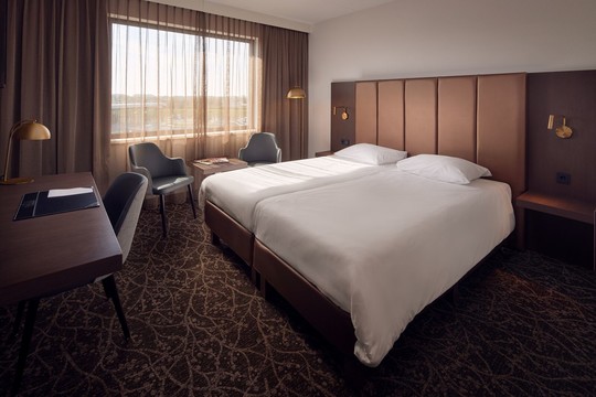 Room with twin beds