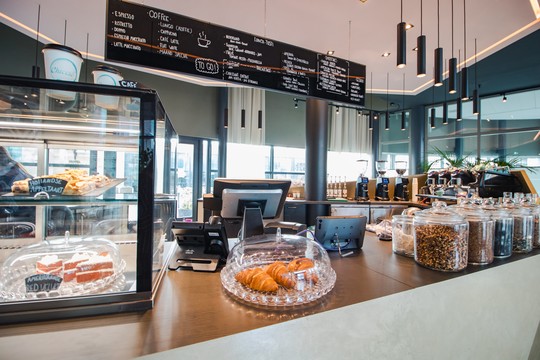 Een snelle lunch in Amersfoort bij Van der Valk in de koffie bar