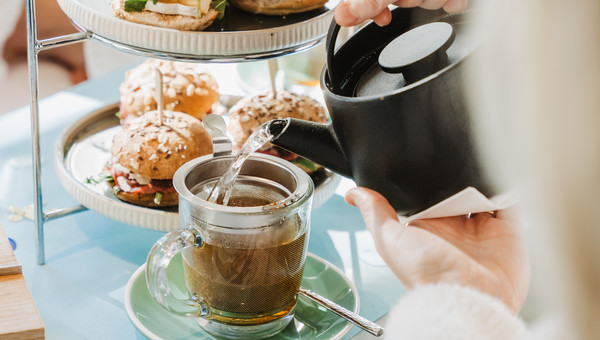 Onbeperkt de lekkerste smaken thee bij Van der Valk